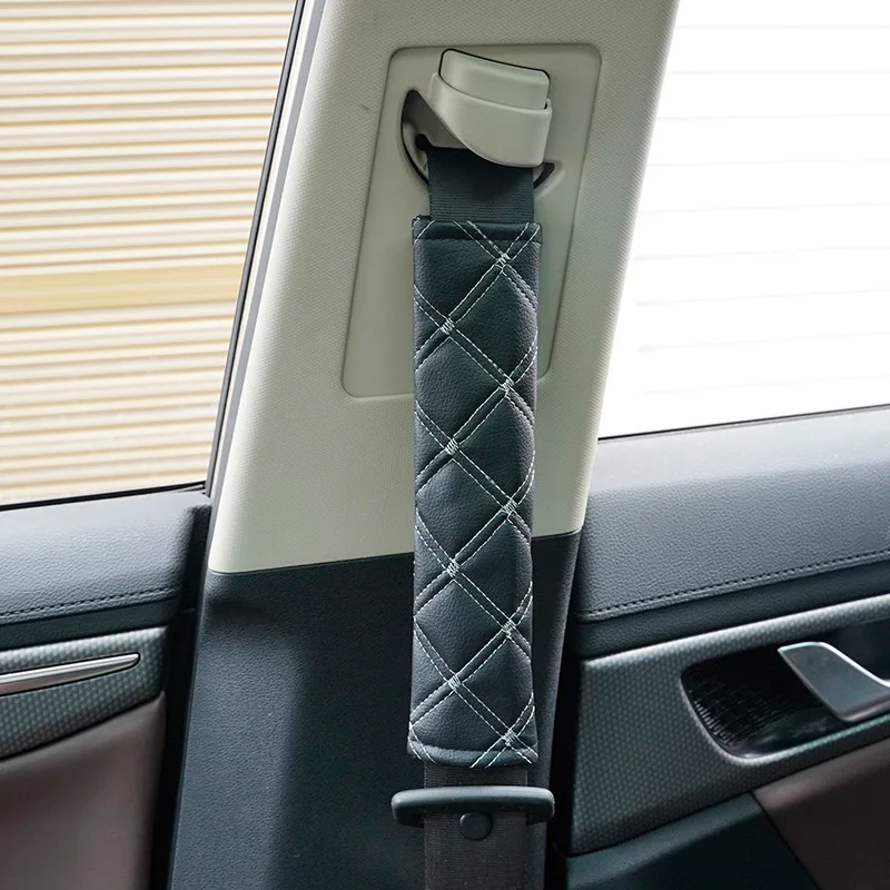 

1 шт., ремень безопасности автомобиля, наплечная накладка, регулируемый кожаный стеганый чехол с вышитым узором, всесезонный универсальный защитный чехол