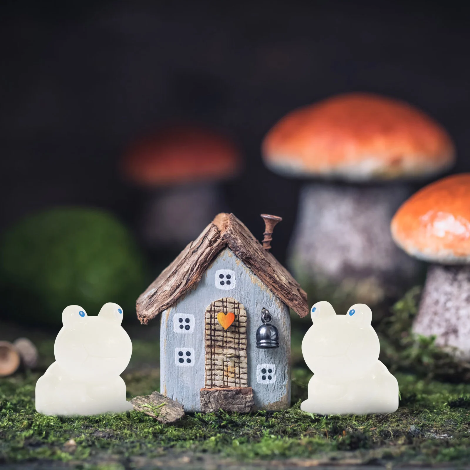 

20Pcs Mini Frog Statues Resin Frog Crafts Decorative Small Frog Figures Mini Garden Frog Props Decors