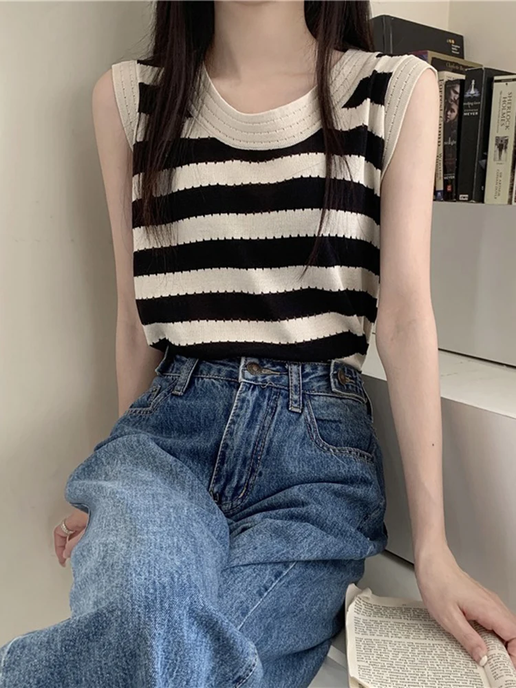 

Summer hollowed out striped knitted sleeveless vest pure desire top women's wear with suspenders inside, spice girl bottomed blo