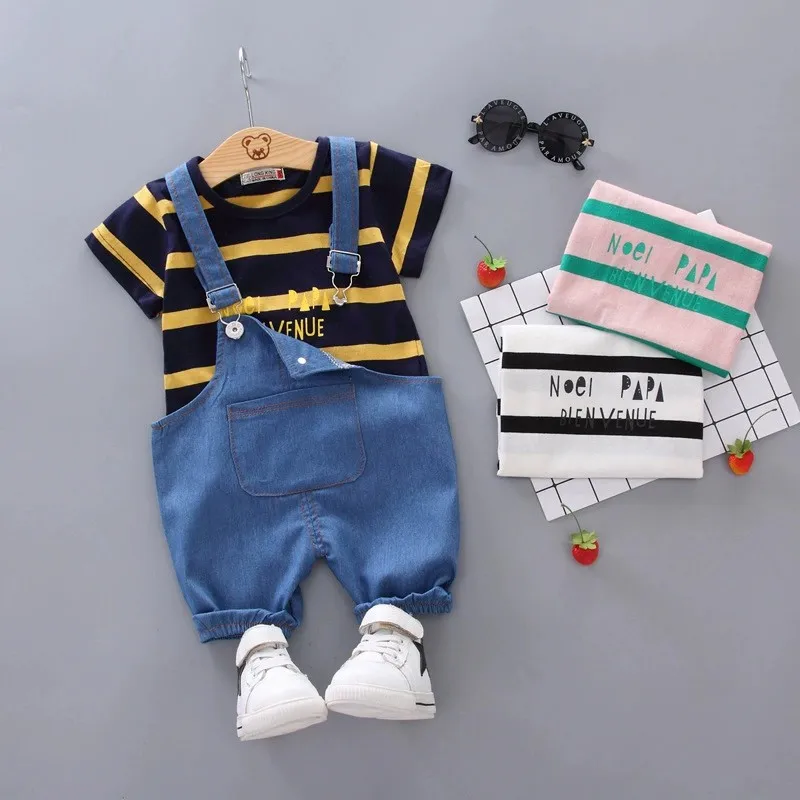 Tops and tops Summer children's baby boys' formal wear short-sleeved shorts casual wear suit Boys' gentleman stripe suit 2 piece