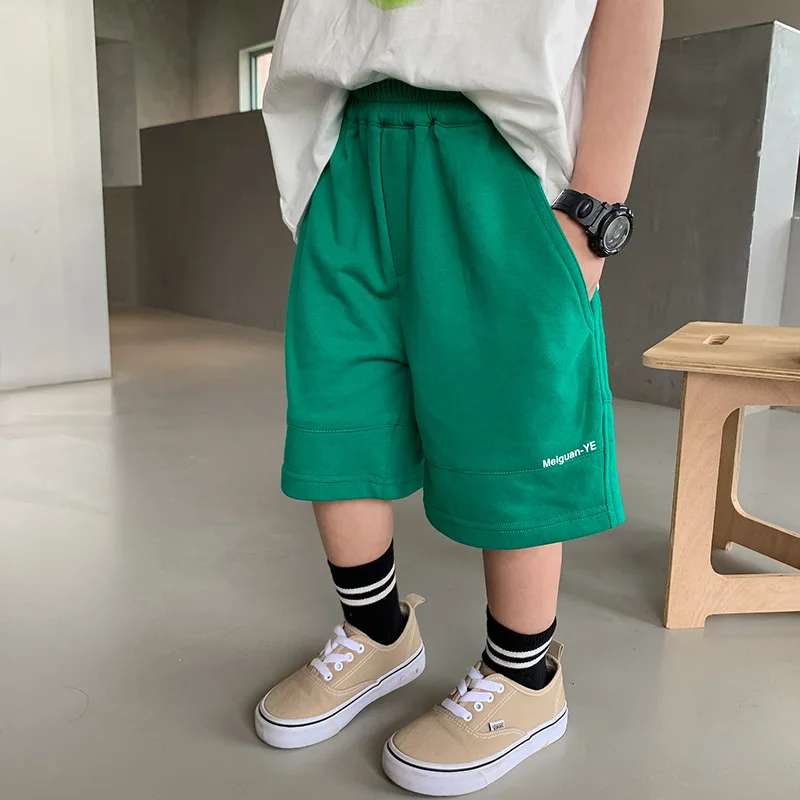 

2023 Summer Kids shorts letters 3 colors loose knee length sweatpants Boys sports Middle pants