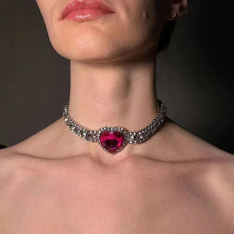 

Fashion Women's Shiny Rhinestone Multi layer Mesh Chain Large Crystal Heart Necklace Bridal Wedding Clavicle Chain Jewelry Gift