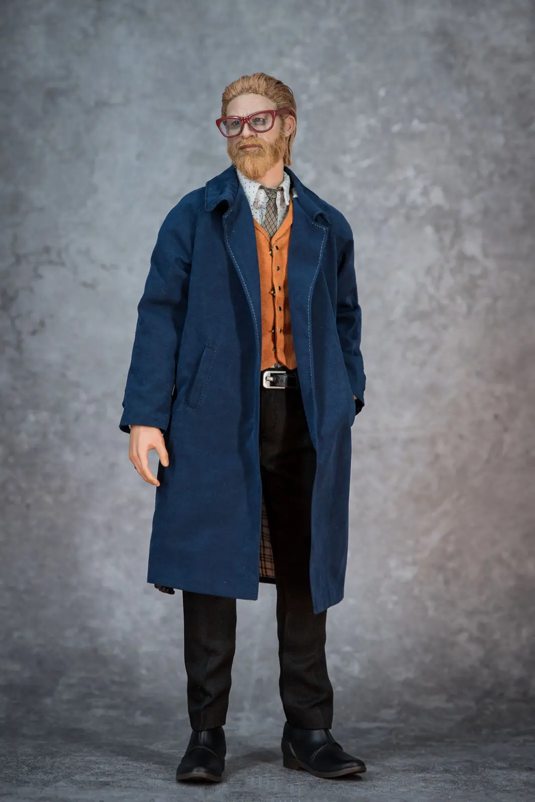 

1/6 Trendy Classic Detective Long Trench Coat Model for 12" Male Body Figure