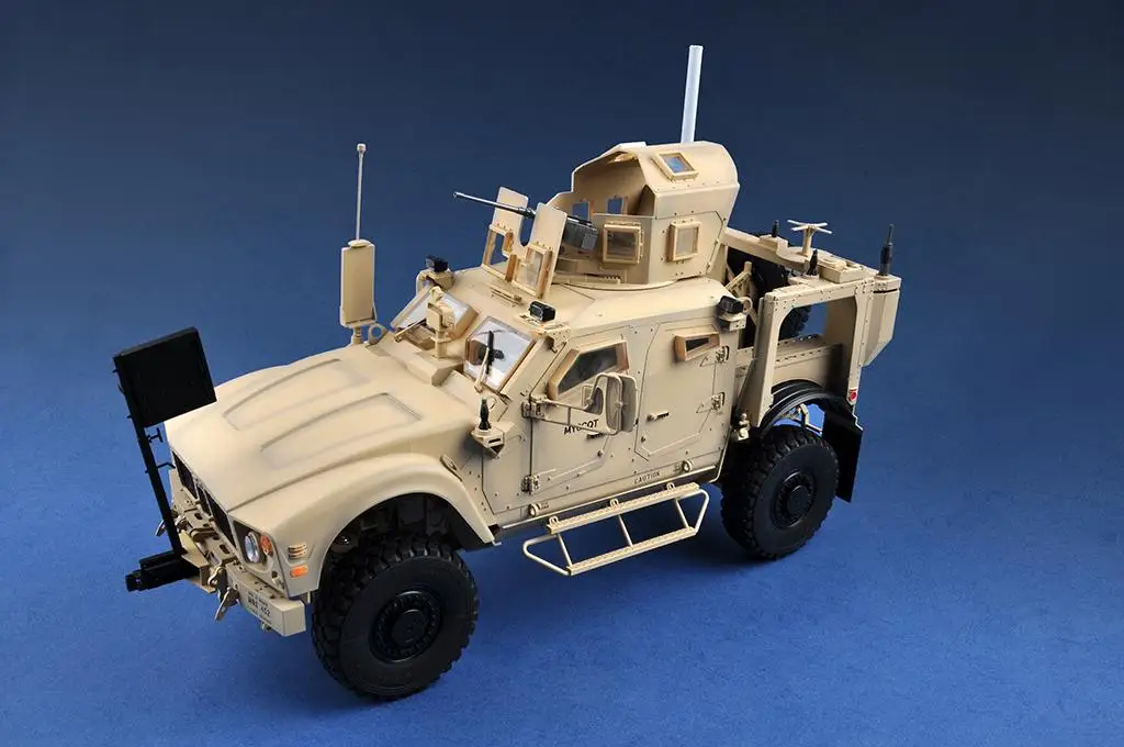 Trumpeter 07413 масштаб 1:72 США модель M1240 M-ATV MRAP