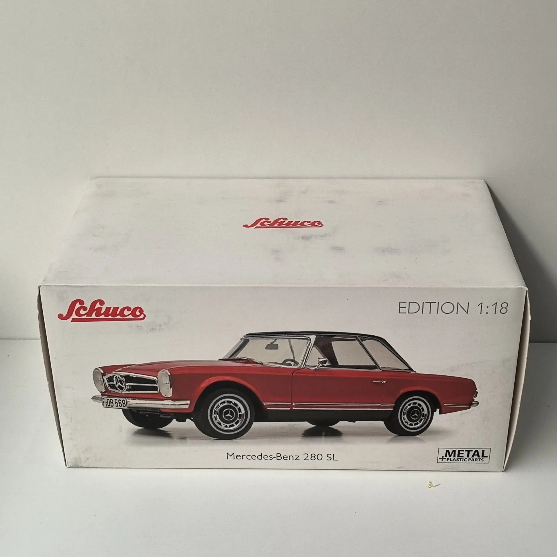 Фото Литая под давлением модель автомобиля из сплава SCHUCO масштаба 1/18 BENZ 280 SL BENZ E2 №1