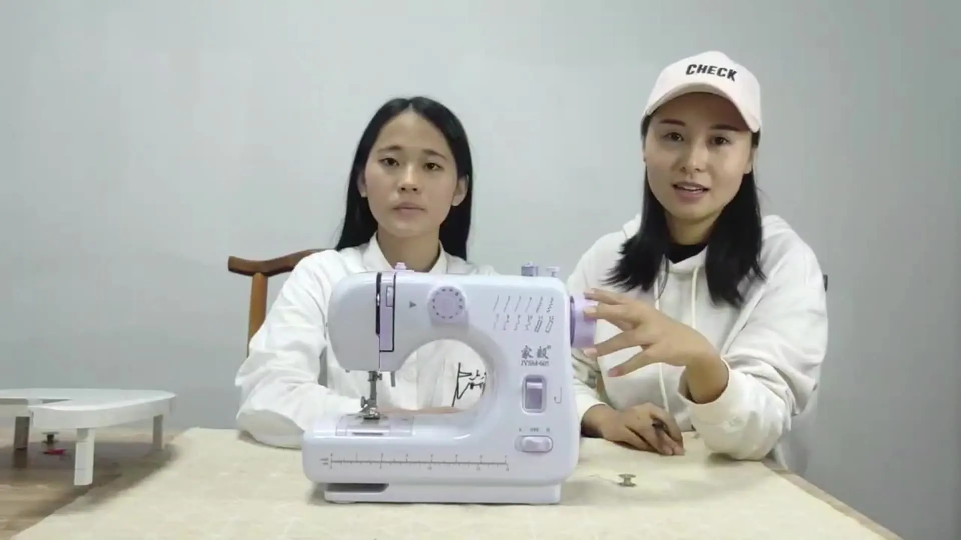 

JYSM-605 Новая Домашняя портативная швейная машина для футболок, домашняя швейная машина