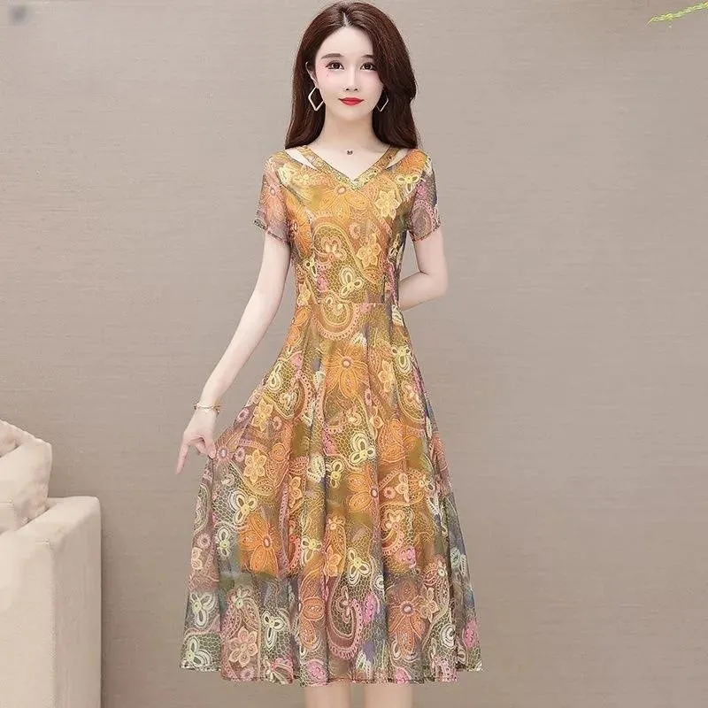 

2023 Summer New Silk Short-Sleeved V-Neck Knee-Length Dress Women Printing Slim Casual Clothing Fashion elegant woman's Clothes