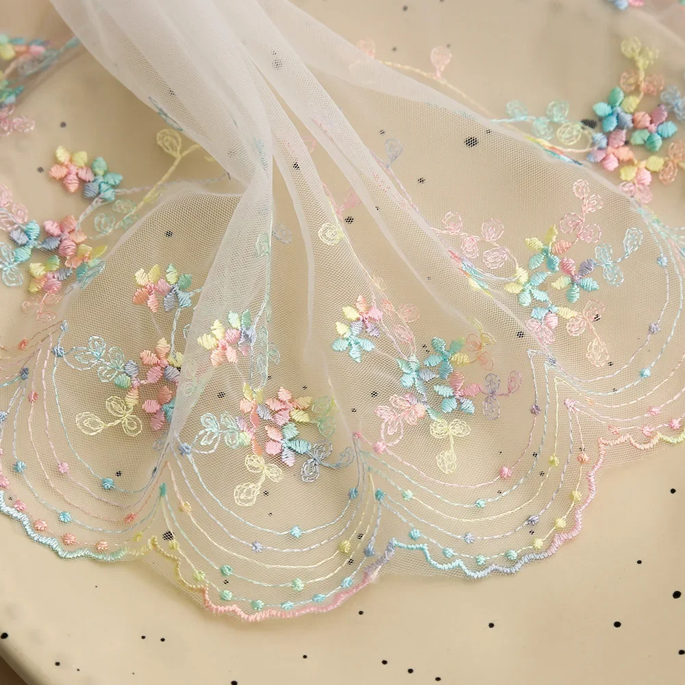 Фото 2-ярдовая многоцветная юбка с вышивкой и кружевными краями, ткань цвета слоновой кости, свадебная кружевная бейка, вышивка, швейные ремесла, материал куклы №1