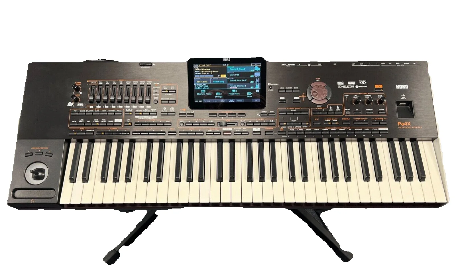 Новая клавиатура Yamahas PSR S970 для рабочей станции