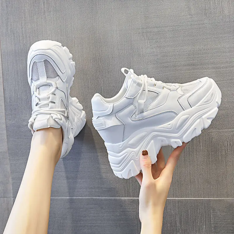 

Дышащие сетчатые кроссовки, спортивная обувь со скрытым увеличением, женская повседневная обувь на танкетке, кроссовки на высокой платформ...