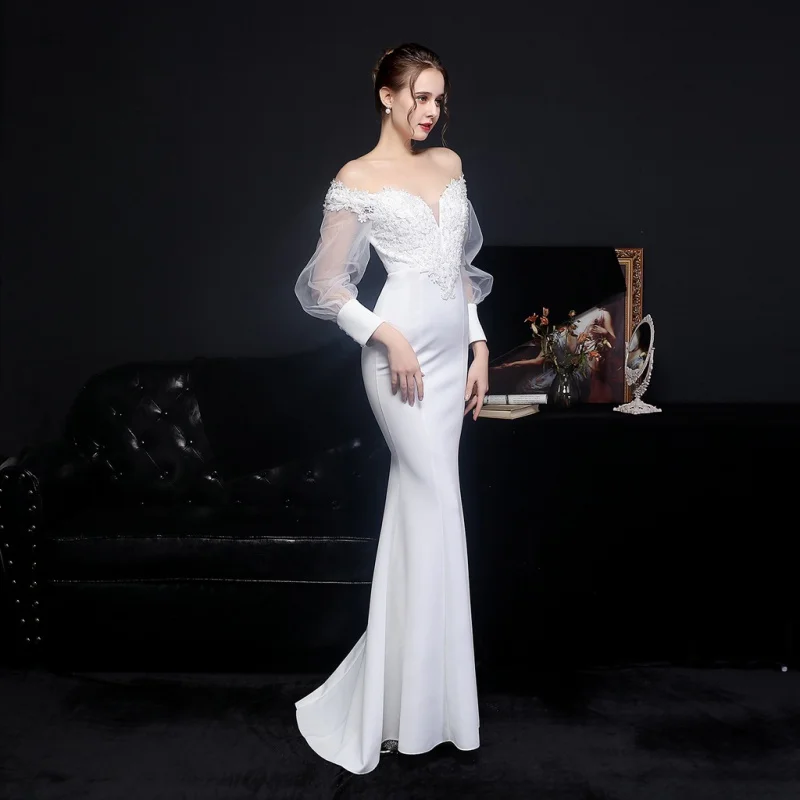 

Full process lace hot European Diamond Long Sleeved evening dress taildress