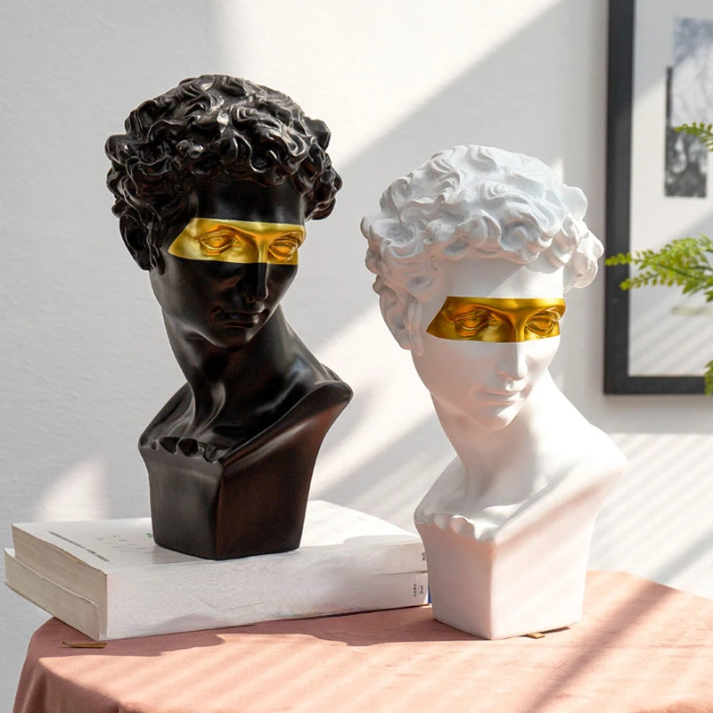 

Vintage Character Sculpture Modern Art Statue Home Decoration Living Room Decoration Desk Accessories Europe Resin Art Craft