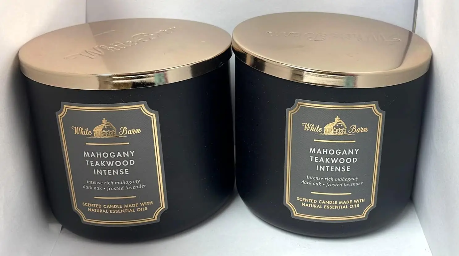 

& Body Works White Barn 3-Wick Candle in Mahogany Teakwood High Intensity (Pack of 2)