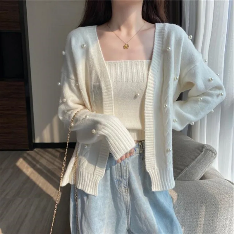 

Gentle Wind Female Cardigan Sweater Patchwork Pearl Spaghetti Strap Vest Loose Long Sleeve Fashion Coat Two Piece Suit Women