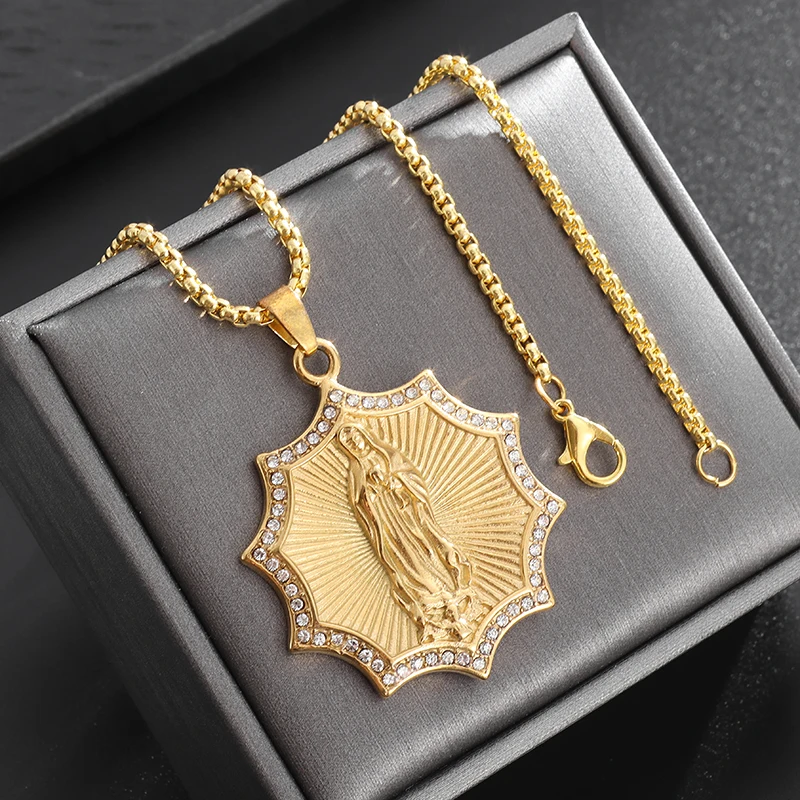 

Classic Catholic Virgin Mary Square Pendant Necklace for Men Women Christian Religious Prayer Amulets Jewelry Gifts