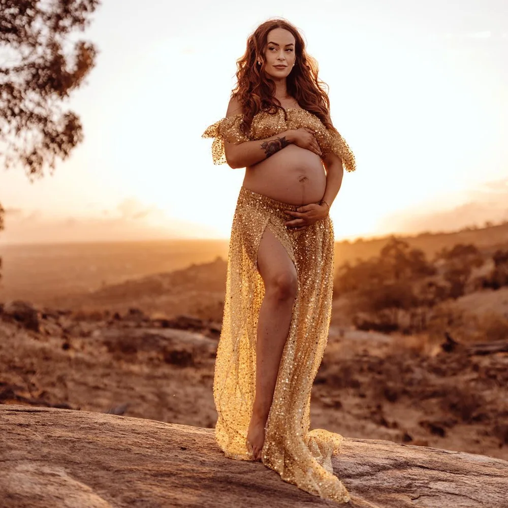 Комплект из двух предметов жесткой пряжи с золотым жемчугом платье для