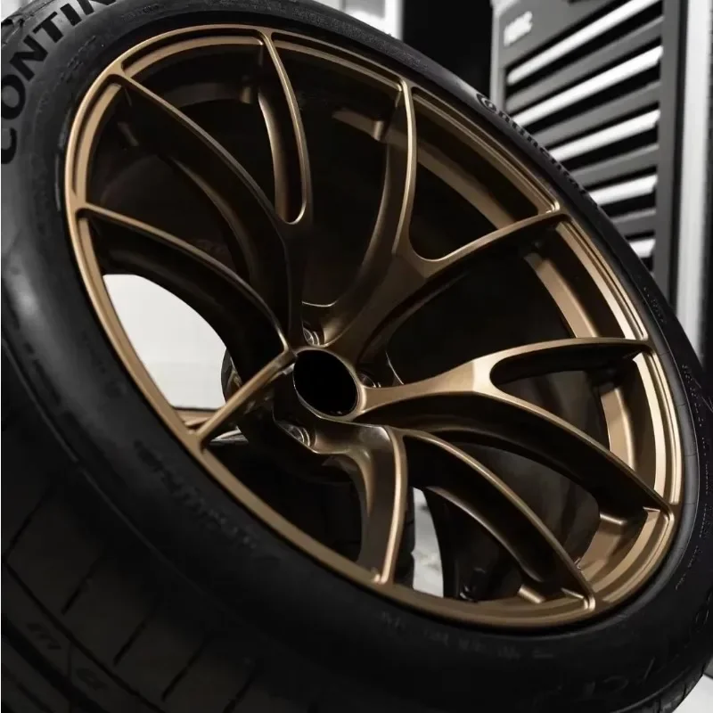 Фото Кованые диски Chican Custom с матовой серебристой отделкой 5x120 5x112 для BMW M2 F80 F82 F90 F30 G20 G30 M3 M4 G80 G82 (2026) №4