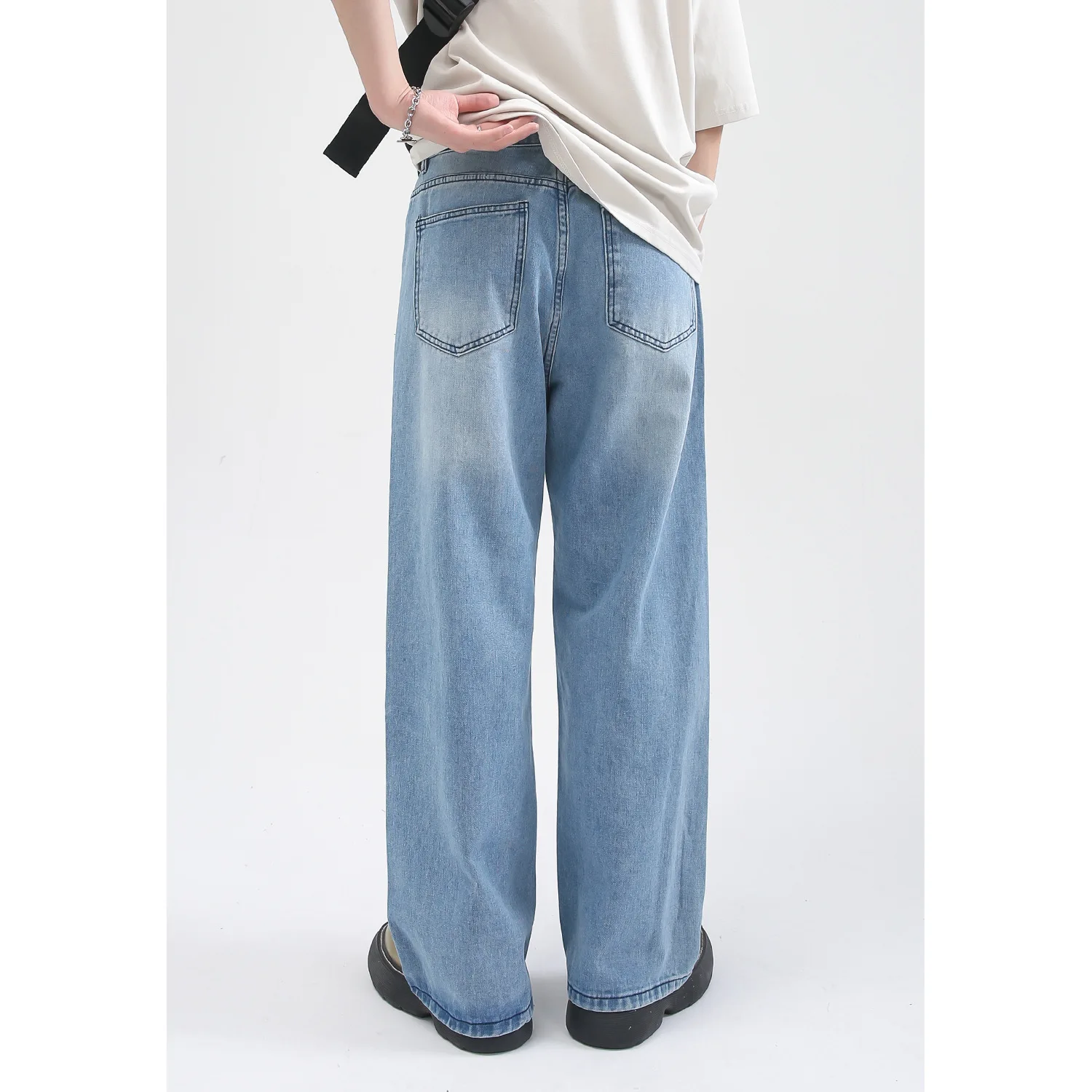 Four Seasons Korean Version Loose Letters Hand-painted Design Pattern Jeans Men's Wide Leg Pants Men's Streetwear Ins Hot Sale