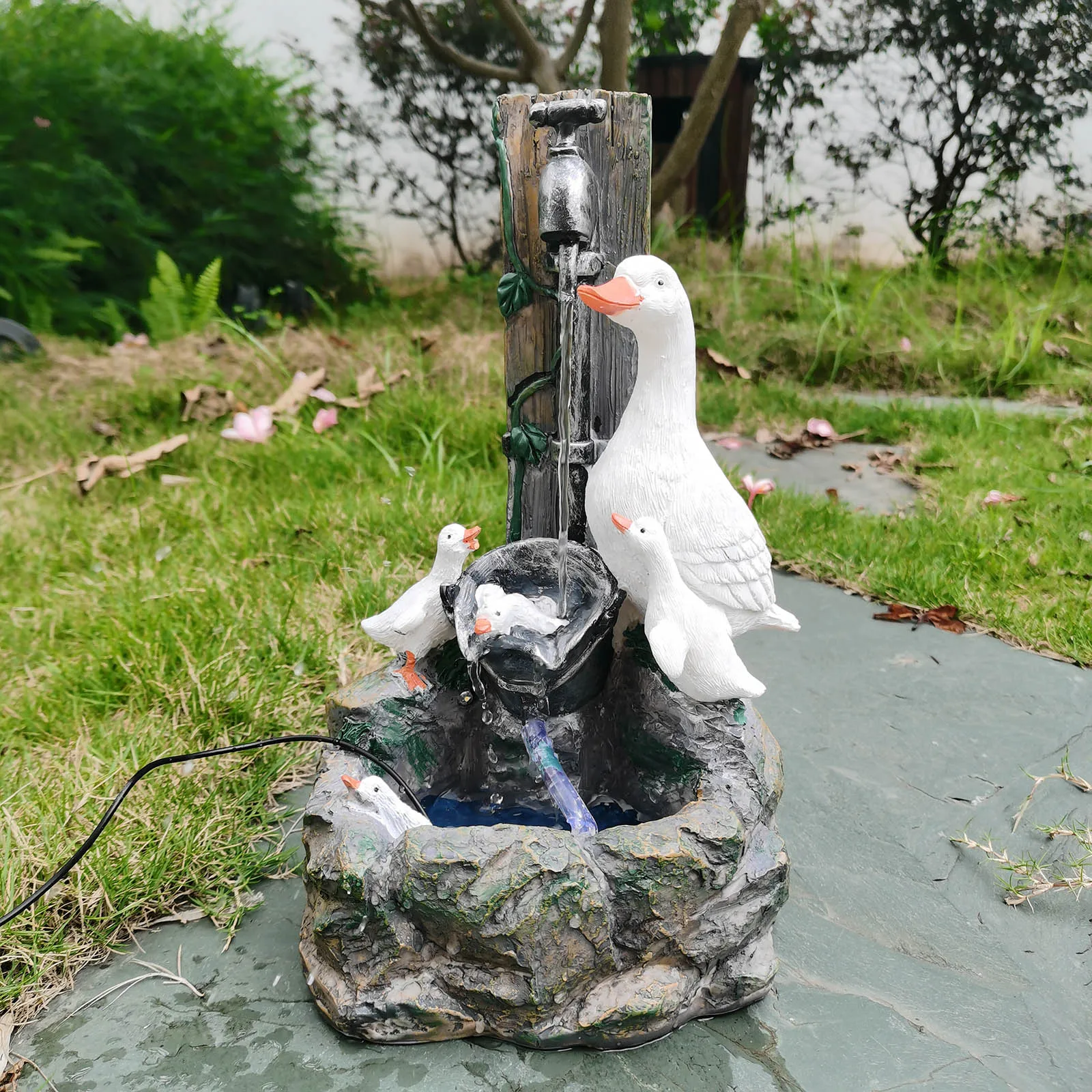 

Ducks Fountain Ornament Resin Garden Patio Statue Outdoor Landscape Crafts Decorative Desktop Miniatures Yard Home Decoration