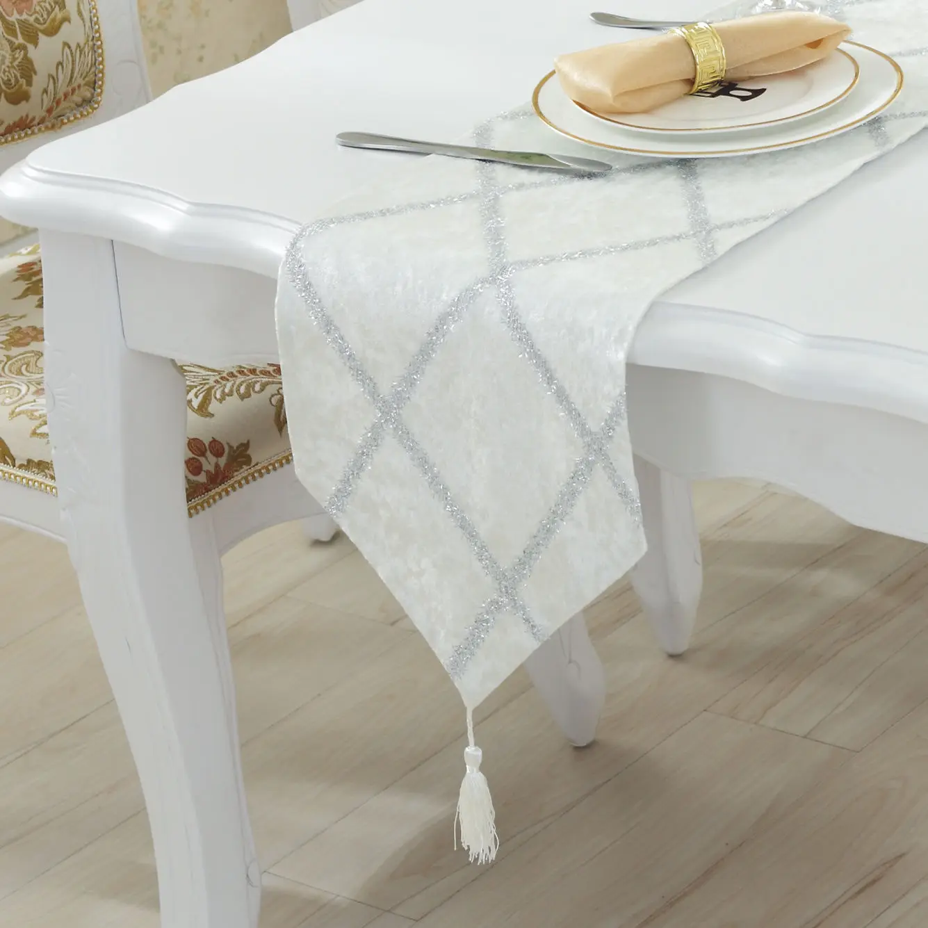 

Modern And Fashionable European-Style Coffee Cup Tablecloth Printing Western Food Simple Tablecloth Bed Flag Holiday Decoration