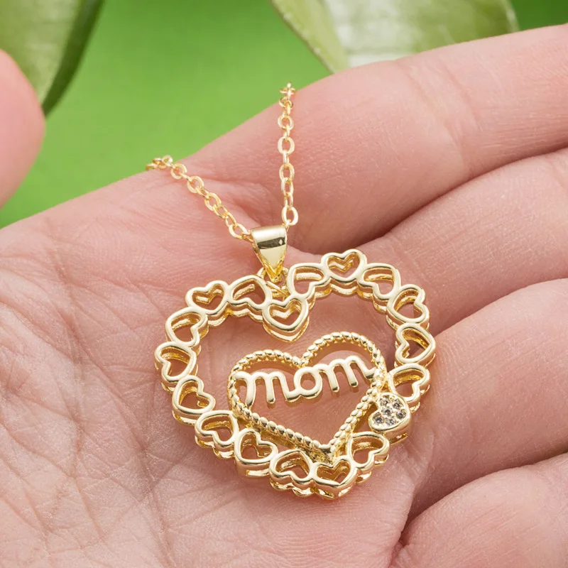 

Mother's Day Gifts Letter mom Zirconia Necklace Heart Pendant Hollow Love Necklaces Mom Clavicle Chain Women Jewelry Accessories