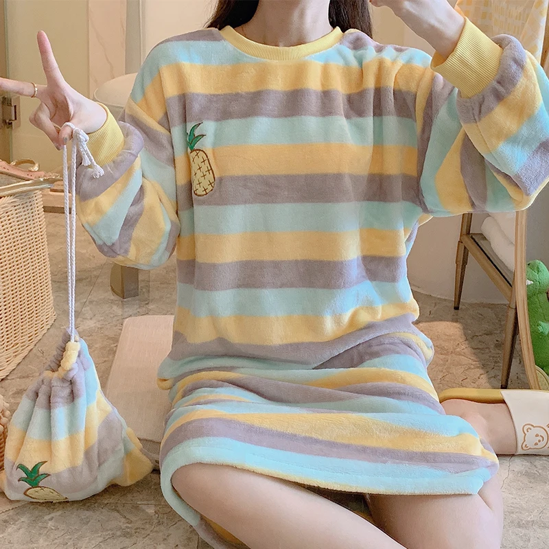 New winter cloth bag flannel round neck nightdress women's thickened loose home clothes coral fleece pajamas women's 2-piece set