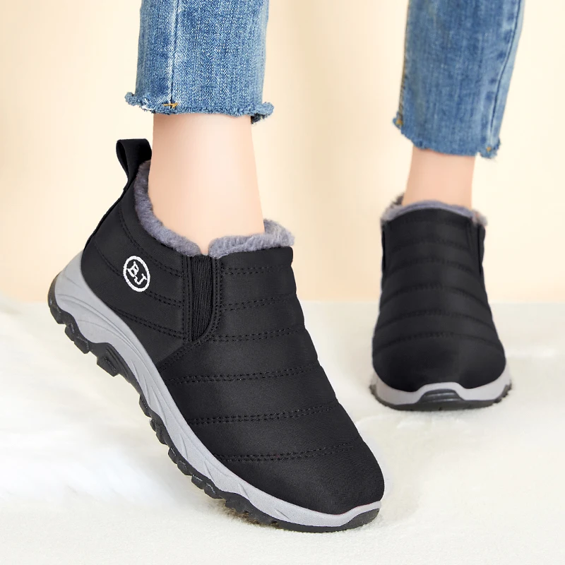 STRONGSHEN Women Snow Shoes Warm Plush Fur Ankle Boots Winter Female Slip On Flat Casual Fashion Shoes Waterproof Women Footwear