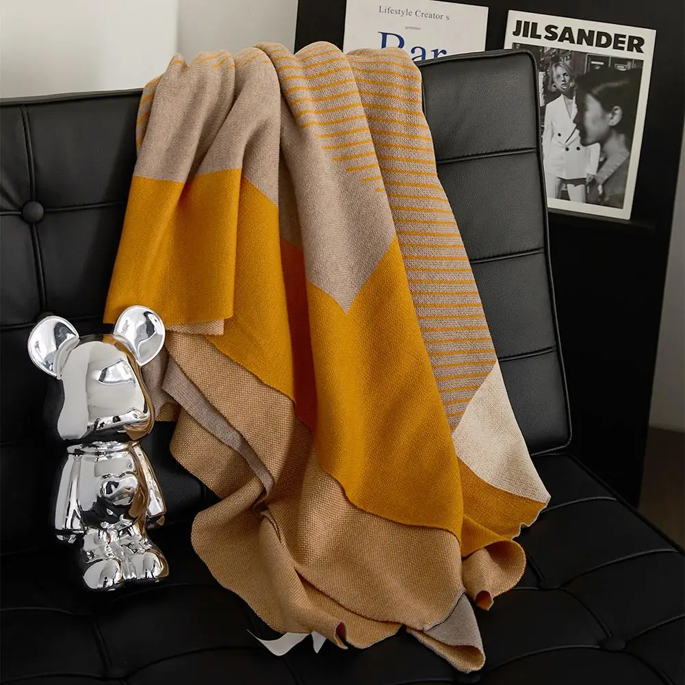 

Super Soft Throw Blanket Lightweight Breathable Skin-friendly Color Block Home Blanket For Couch Sofa Bed 130 X 160cm Wholesale
