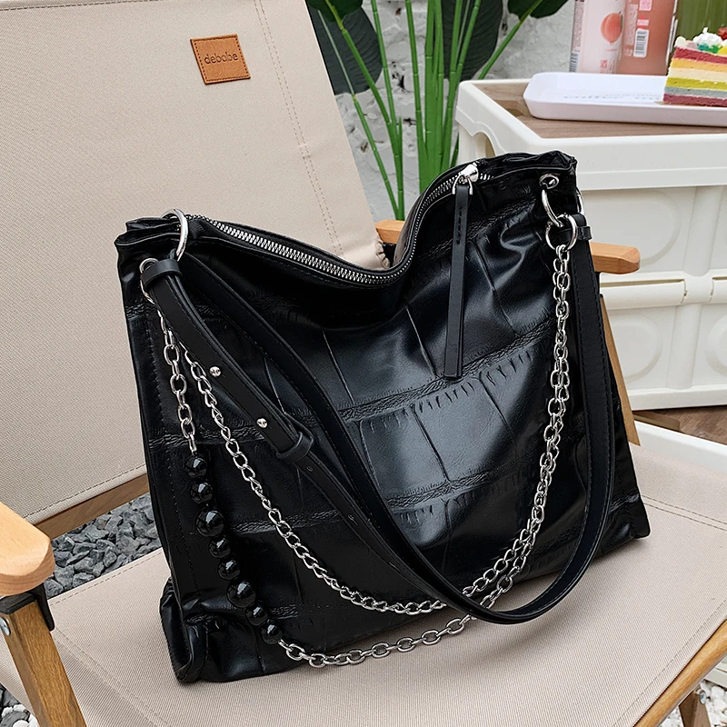 2022 New Fashion Large Capacity Handbag Beaded Metal Chain Shoulder Strap Shoulder Bag Fashion Casual Versatile Tote Bag Women