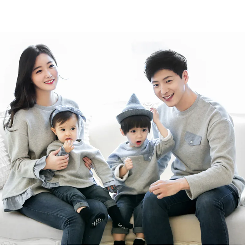 

Parent-child Fashion Round Neck Winter Sweater Contrast Color Long Sleeve Thickened T-shirt Family Matching Outfits Mommy and Me