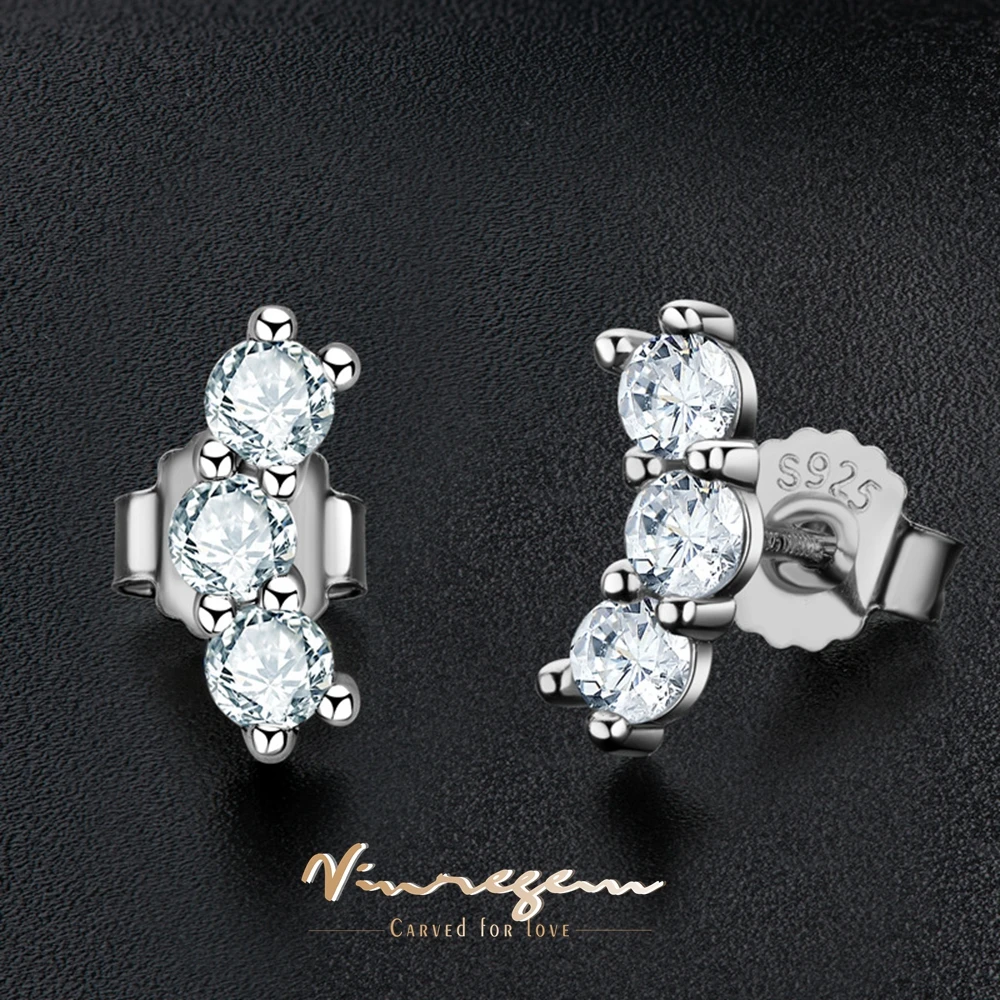 

Серьги-гвоздики женские из серебра 925 пробы с муассанитом 3 мм