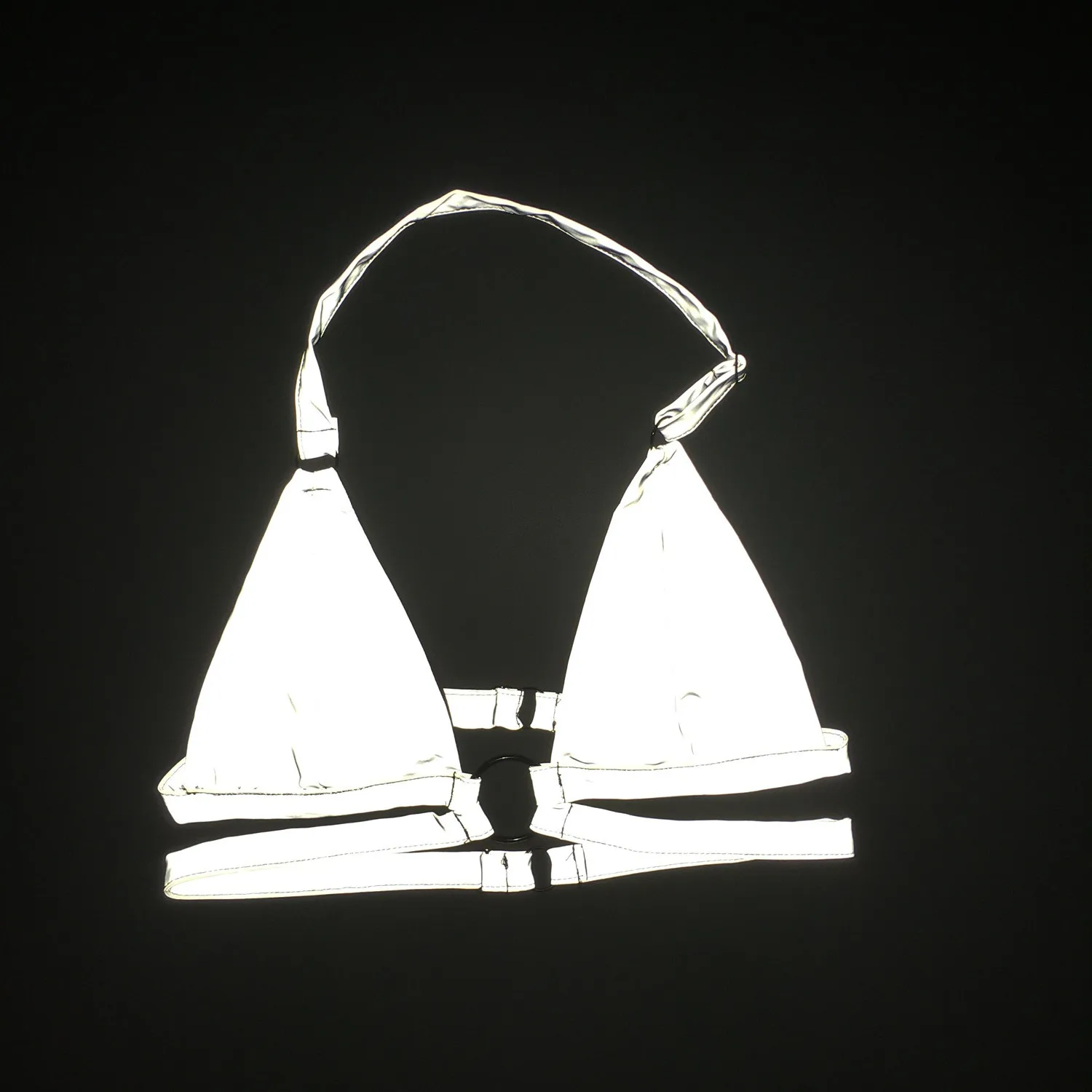 Рисунок 4 - Светоотражающий Топ бикини для