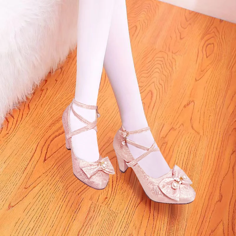 Новинка ботинки в китайском стиле большой размер 42-50 с мелким ремешком и бантом