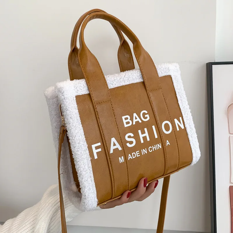 

Новое поступление, зимняя модная плюшевая сумка через плечо для женщин, маленькая сумка-тоут из искусственной кожи с клапаном, меховая сумк...