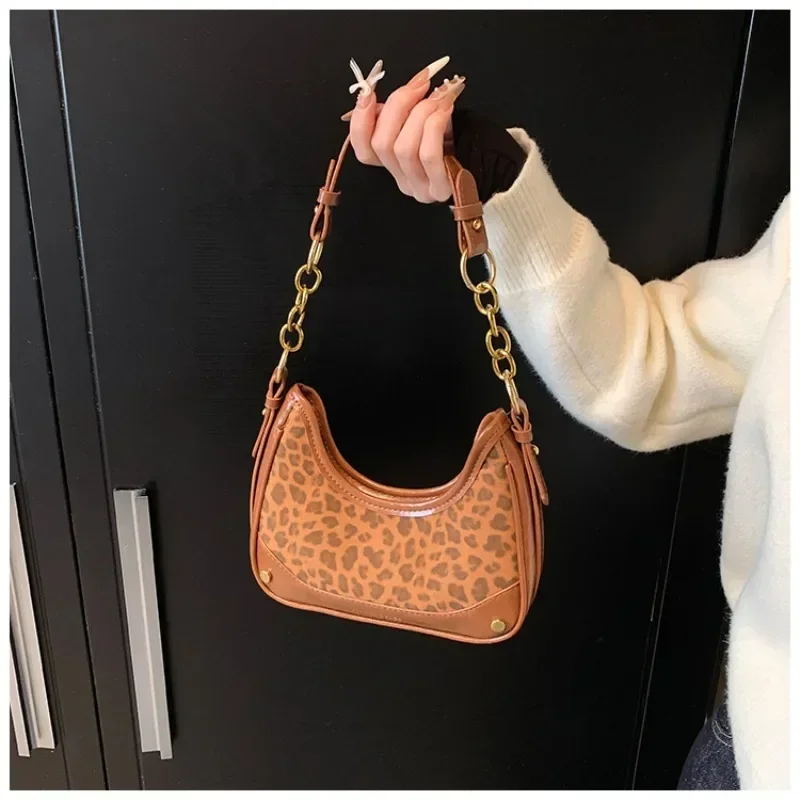 Супер популярная нишевая сумка для женщин осенне-зимняя через плечо с