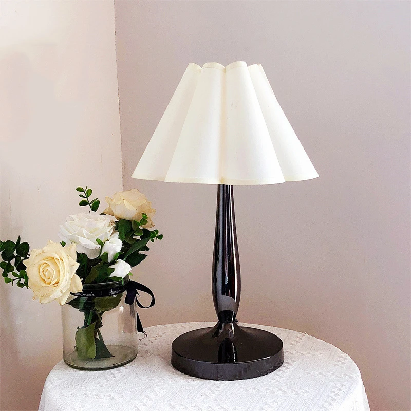 Pleated White Table Lamp Bedside Lamp 12W 3-Way Dimmable Lamp with Flower Lampshade Modern Chrome Lamps Decor for Bedroom Office