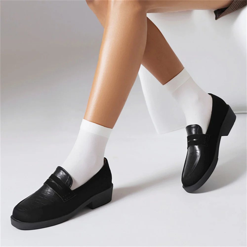 Comfortable And Elegant Woman's Shoes With Low Heels Round Toe  2023 Casual Pure Black Plus Size Luxury Loafers Womens Shoes