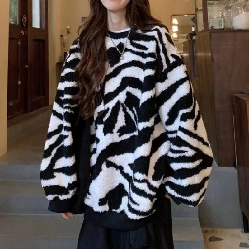 

Women Streetwear Harajuku Korean Fashion Lambs Wool Zebra Print Hoodies Pullovers Oversized Ladies Outerwear Sweatshirt Clothes