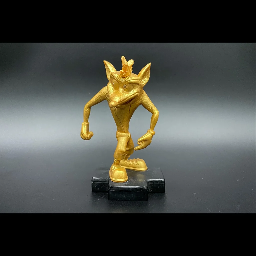 

New Totaku SONY PS figure model toys Crash Bandicoot Gold Color Action Figure Collections No Retail Box