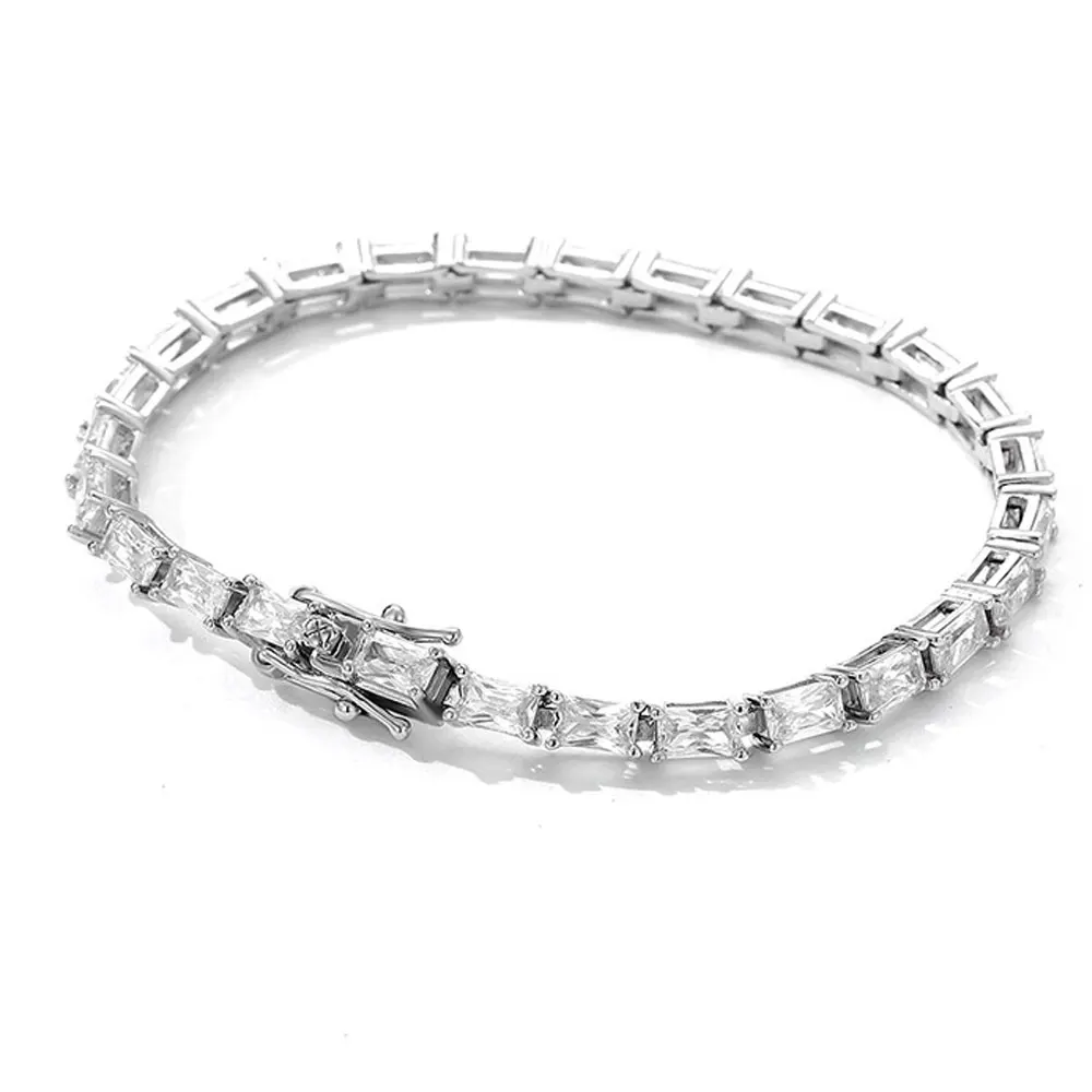 Теннисный браслет KNOBSPIN 3x5 мм с изумрудом из циркония Серебро s925 пробы покрытое