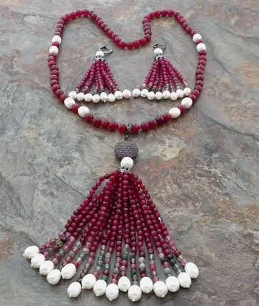 

26" Fuchsia Agate White freshwater Pearl Necklace Earrings Set