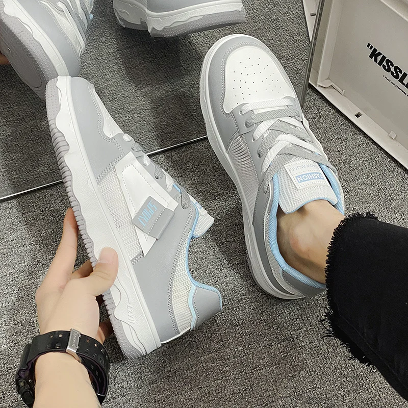 Men Platform Sneakers Casual Flat Skateboard Shoes Male Outdoor Sport Shoes Design Lace Up Vulcanized Shoes