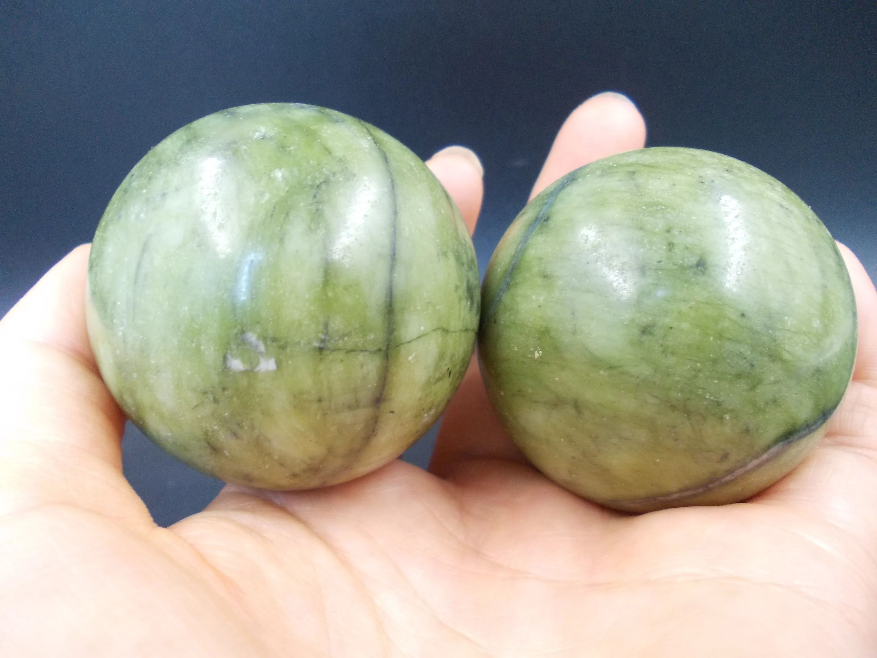 

Diameter 48-52mm A pair Natural jade sports fitness ball