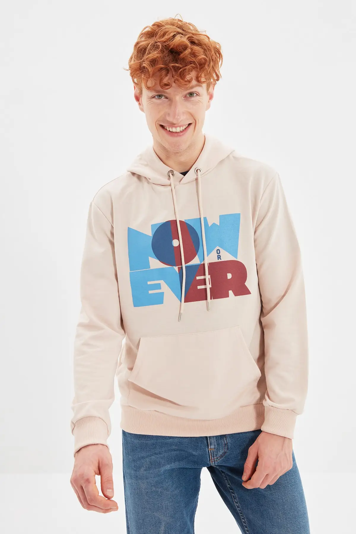 

Trendyol Men 'S Regular Fit Hooded Sweatshirt TMNAW22SW0146