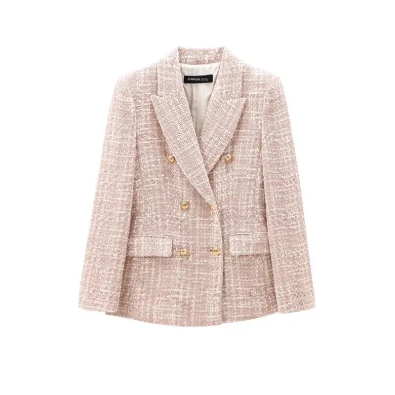 Женское двубортное пальто с карманами на осень