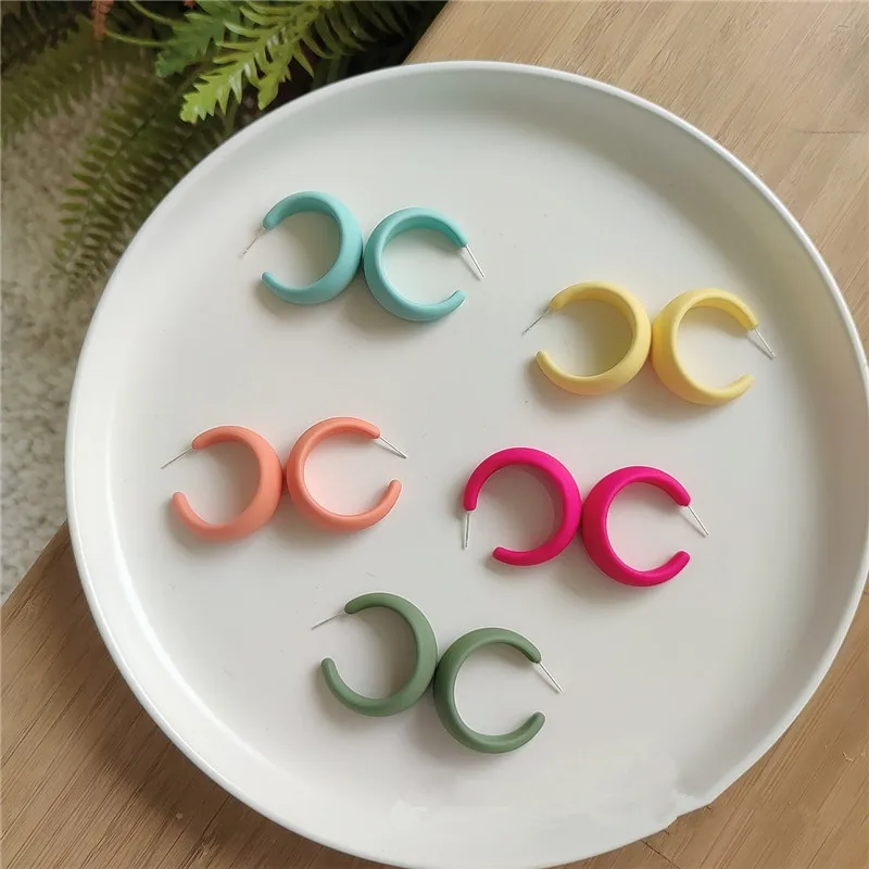 

New atmospheric geometric fashion C-shaped exaggerated jewelry with various colors available for women's earrings gift party