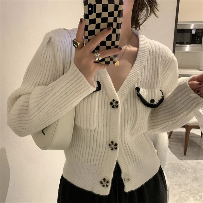 

Women Fashion with Pockets Loose Fit Knit Cardigan Sweater Vintage Long Sleeve Button-up Female Outerwear Chic Tops J344