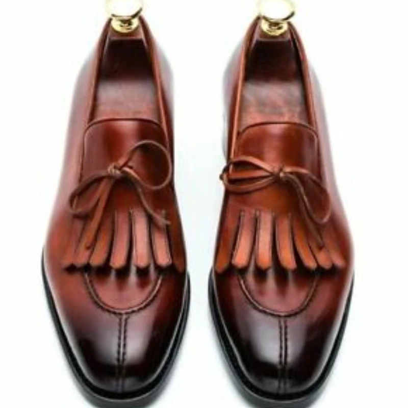 

Туфли мужские на низком каблуке, лоферы, украшение с бахромой, классические, Нескользящие, однотонные, профессиональная обувь для официальн...