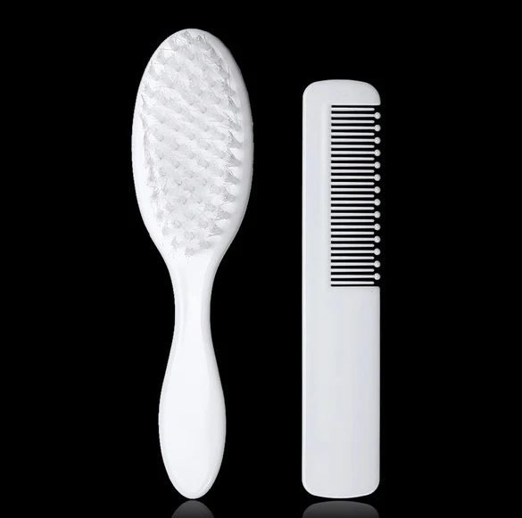 

Hot 2pcs Infant Newborn Baby Hairbrush Mini Soft Portable Baby Comb Hair Brush Bath Brush Comb Massager Hair Brushes Baby Safety