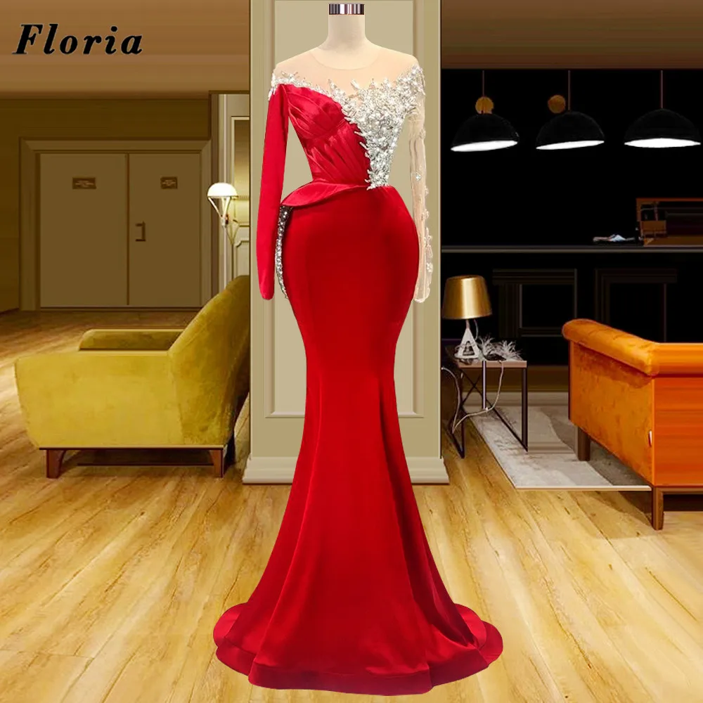 

Женское вечернее платье на одно плечо, красное